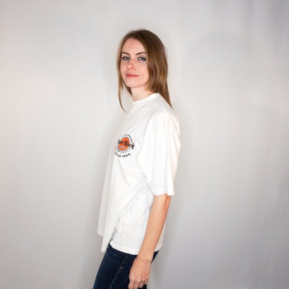 VINTAGE Hard Rock Cafe Fallujah Iraq White Tee - Picture 6 of 8